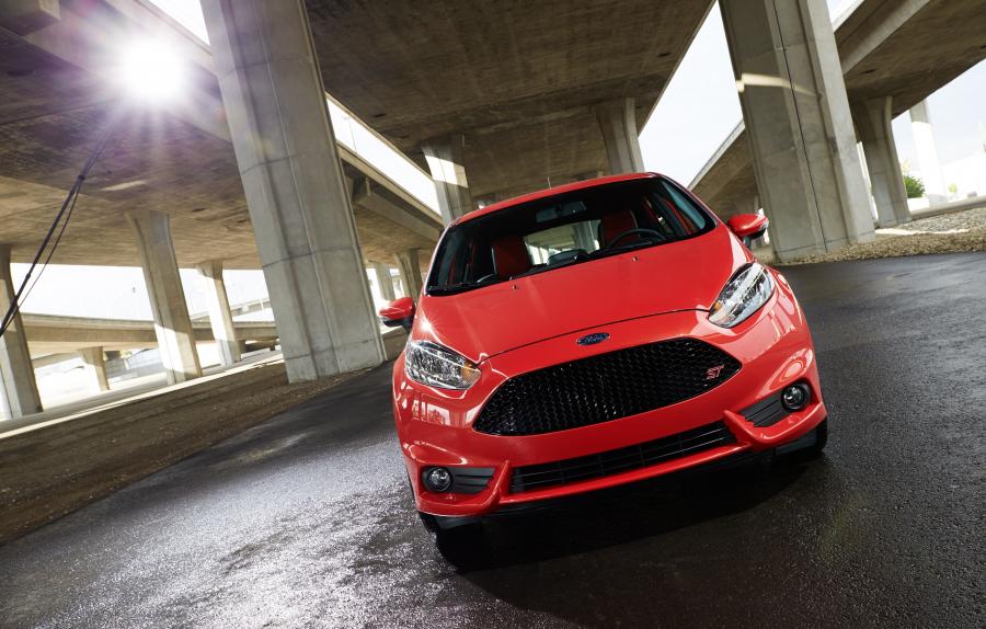  Ford Fiesta ST 2014 года  (US) (фото 15 из 78)